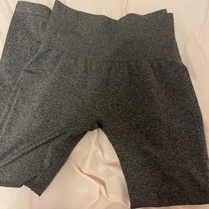 NVGTN butt contour leggings